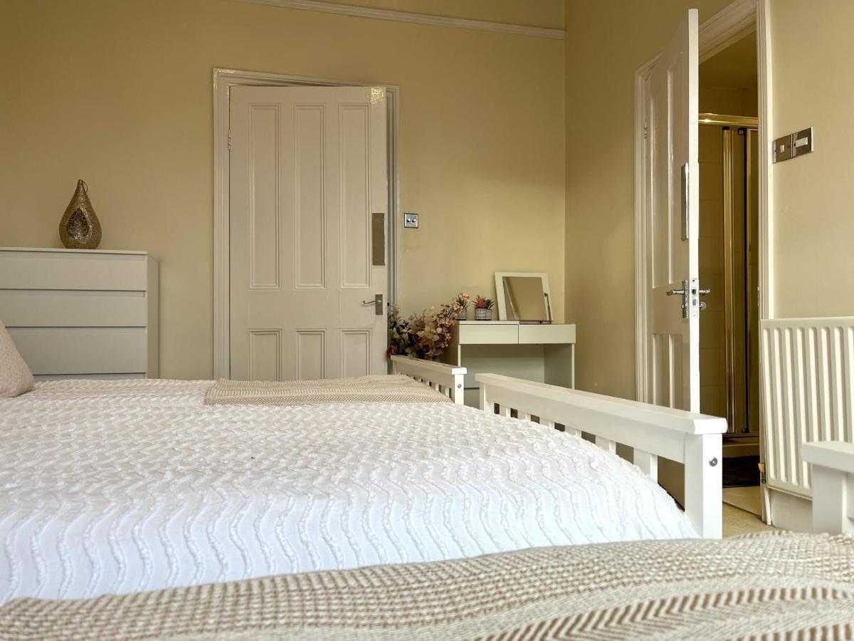 City Link - Mapperley Park Suite - Free Parking,Tram&Busroutes,Hswifi,Upto9 By Kp Nottingham Exterior photo